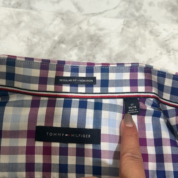 TOMMY HILFILGIER MENS BUTTON DOWN DRESS SHIRT PLAID PURPLE Sz 17 34/35 - Picture 12 of 15